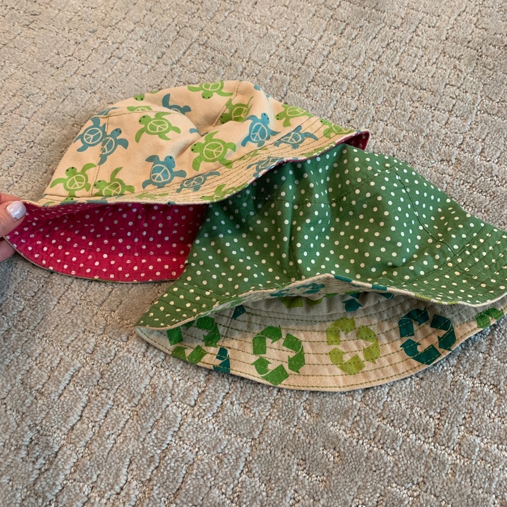 Bungalow Hats. Reversible. New wout tags.